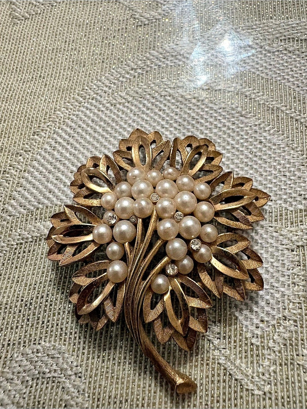 TRIFARI Pearl Floral Spray Brooch in Gold & White